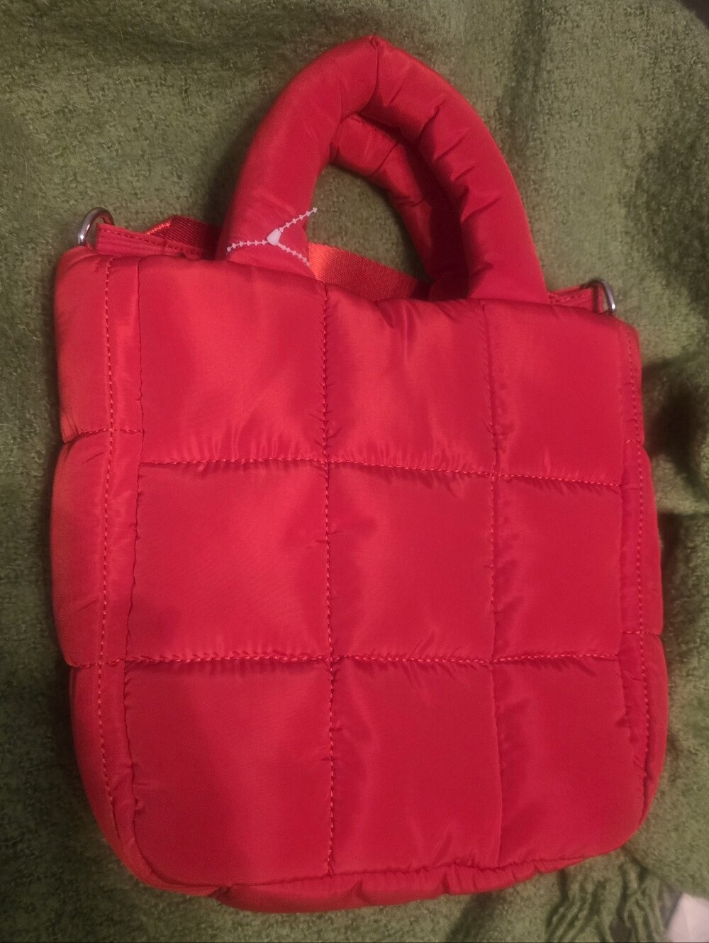 Womens RED Quilted Puffer Tote/Bag NWOT